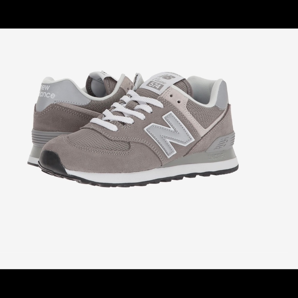 New balance tennis shoes